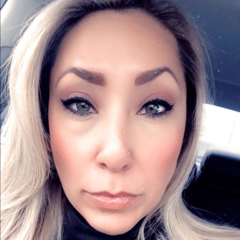 Meet your Posher, Sheri